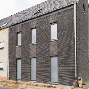 Everlaarstraat 1 / Lokeren / Ombergrijs / RAL 7022